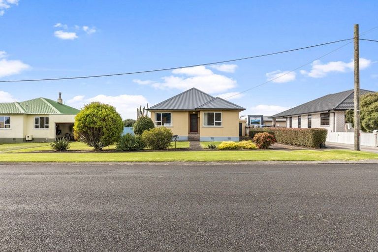 Photo of property in 20 King Street, Waitara, 4320