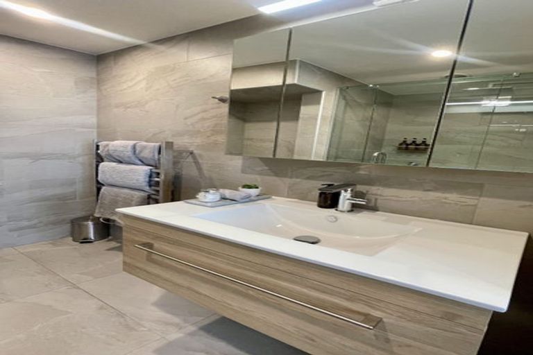 Photo of property in 202 Tinakori Road, Thorndon, Wellington, 6011