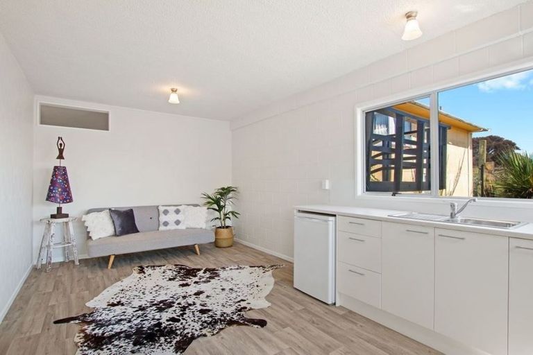 Photo of property in 98 Seaforth Road, Waihi Beach, 3611