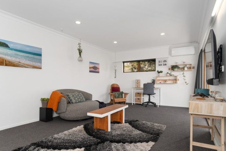 Photo of property in 1209a Cameron Road, Gate Pa, Tauranga, 3112