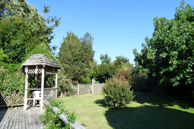 Photo of property in 10 James Kemp Place, Kerikeri, 0230