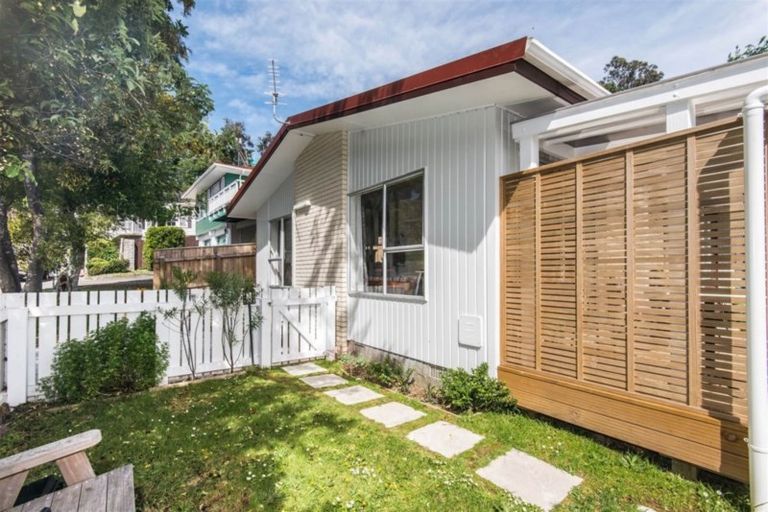 Photo of property in 10a Dormar Place, Churton Park, Wellington, 6037