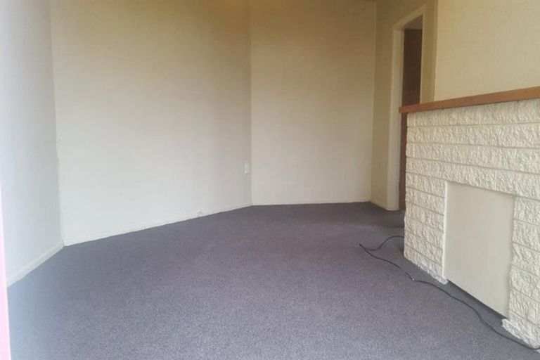 Photo of property in 180 Geraldine Street, Edgeware, Christchurch, 8013