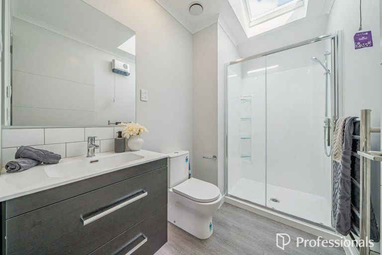 Photo of property in 6 Tarata Lane, Avalon, Lower Hutt, 5011