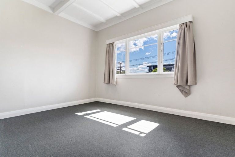 Photo of property in 68 Moa Road, Point Chevalier, Auckland, 1022