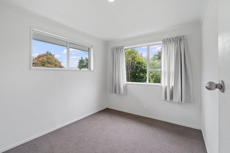 Photo of property in 46 Oakley Crescent, Hornby, Christchurch, 8042