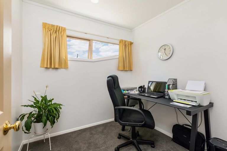 Photo of property in 45a Evans Road, Glen Eden, Auckland, 0602