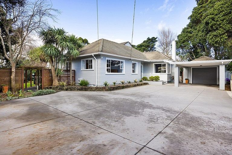 Photo of property in 7 Raiomiti Street, Fitzroy, New Plymouth, 4312