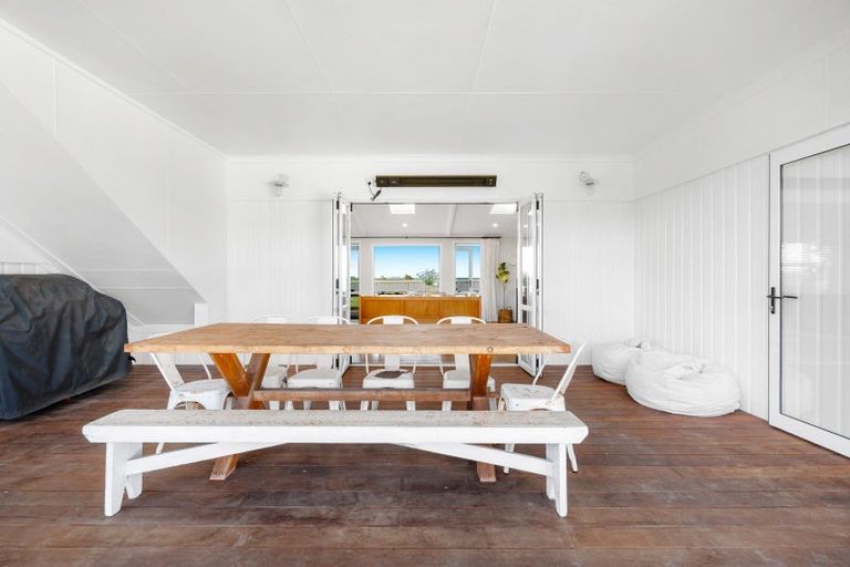 Photo of property in 257 Whirinaki Road, Eskdale, Napier, 4182