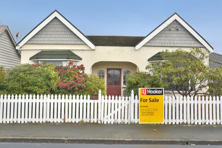 Photo of property in 34 Bradshaw Street, South Dunedin, Dunedin, 9012