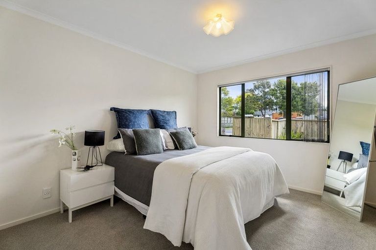 Photo of property in 1/919 Whangaparaoa Road, Manly, Whangaparaoa, 0930