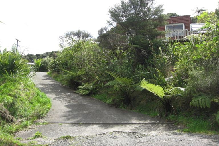 Photo of property in 59 Te Henga Road, Waitakere, Henderson, 0781