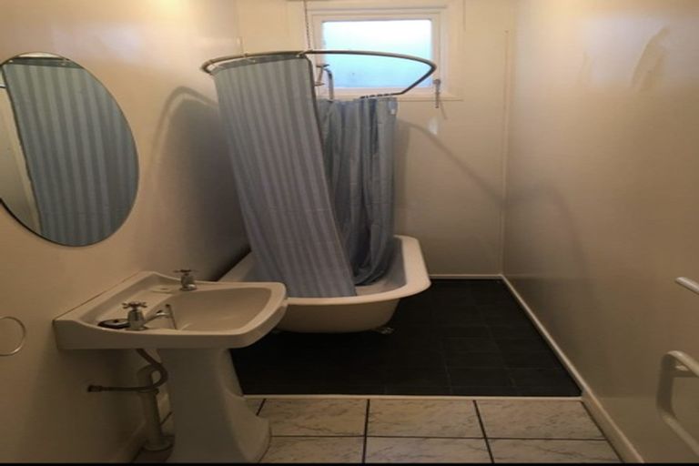 Photo of property in 2 Upland Road, Kelburn, Wellington, 6012