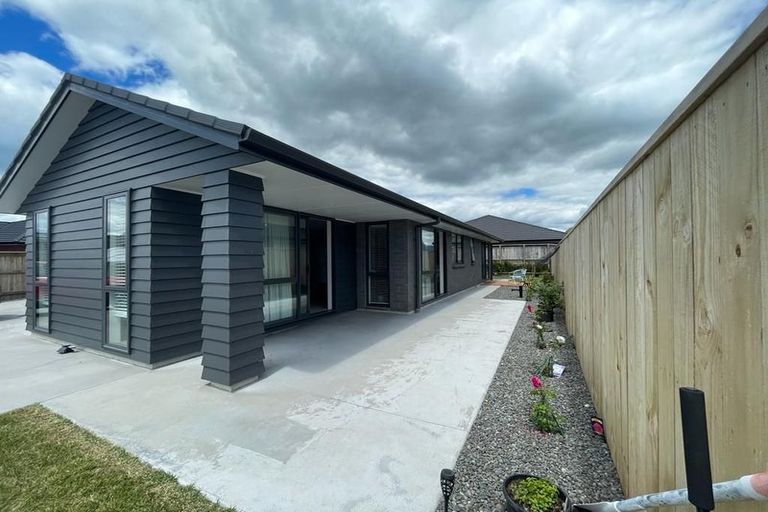 Photo of property in 5 Nottingham Road, Omokoroa, 3114