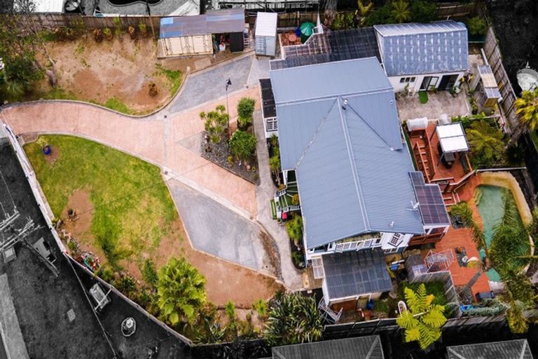 Photo of property in 6 Wallace Road, Ranui, Auckland, 0612