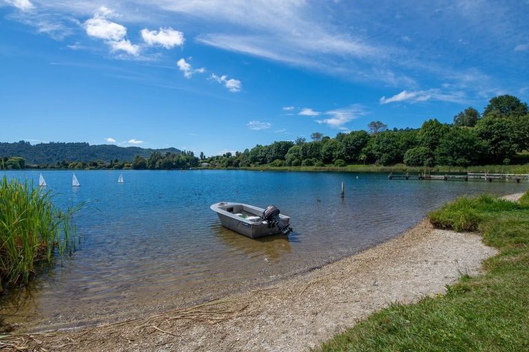 Photo of property in 8 Branch Road, Lake Okareka, Rotorua, 3076
