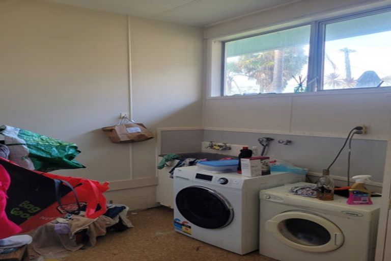 Photo of property in 48 Sale Street, Cockle Bay, Auckland, 2014