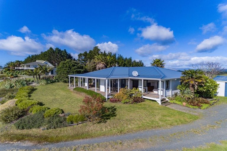 Photo of property in 59 Spicer Road, Cable Bay, 0420