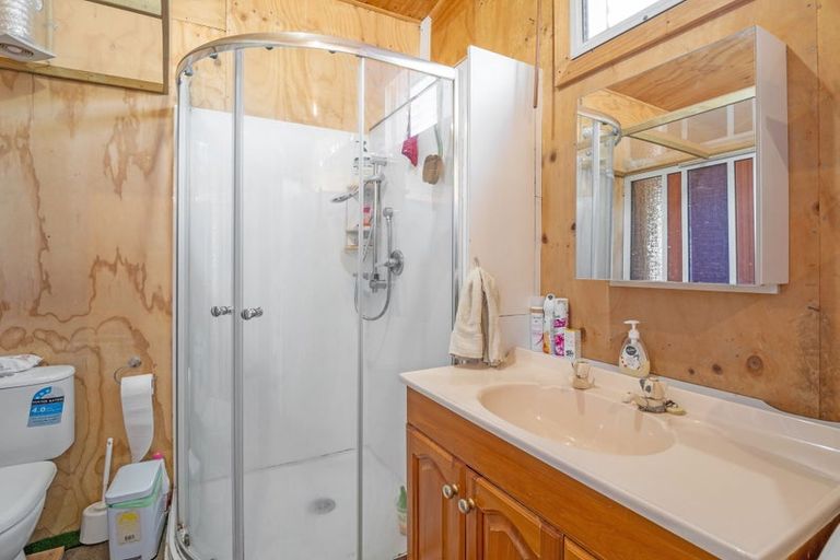 Photo of property in 1 Richardson Street, Woodville, 4920