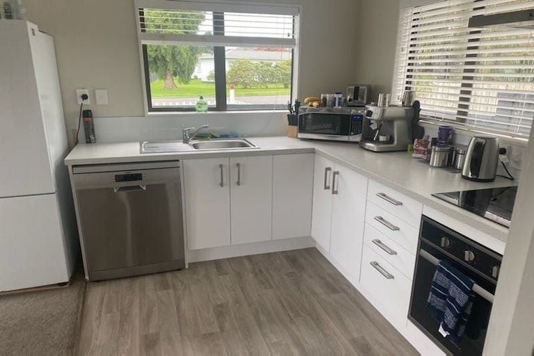 Photo of property in 30b Robinson Avenue, Holdens Bay, Rotorua, 3010