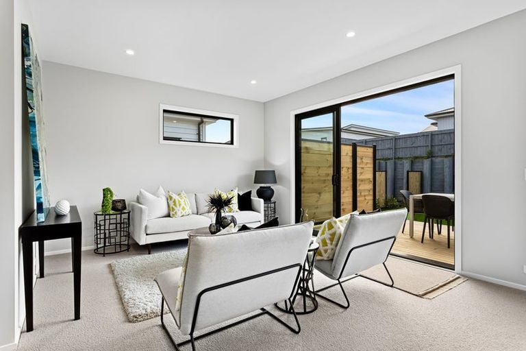 Photo of property in 7 Roundel Crescent, Whenuapai, Auckland, 0618