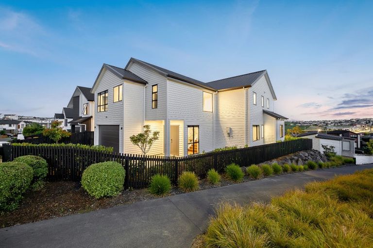 Photo of property in 15 Hopetea Street, Long Bay, Auckland, 0630