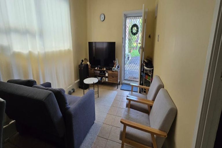 Photo of property in 27 Victoria Road, Papatoetoe, Auckland, 2025