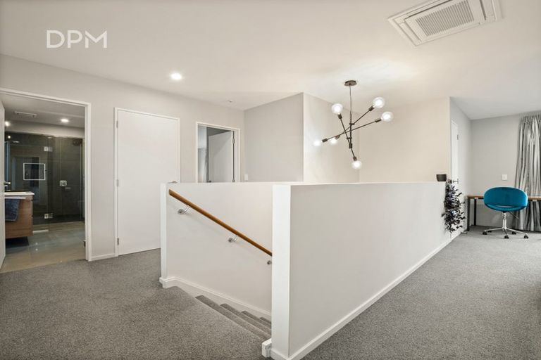 Photo of property in 1 Falcon Street, Roslyn, Dunedin, 9010
