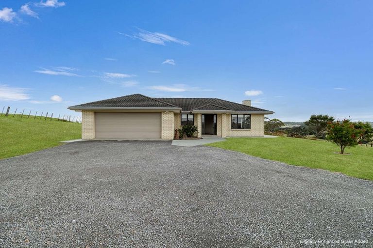 Photo of property in 667 Pahi Road, Pahi, Paparoa, 0571
