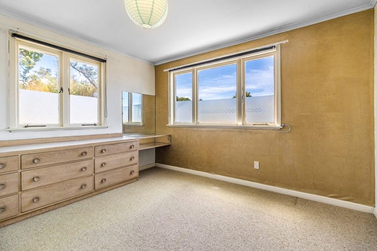 Photo of property in 15 Stottholm Road, Titirangi, Auckland, 0604