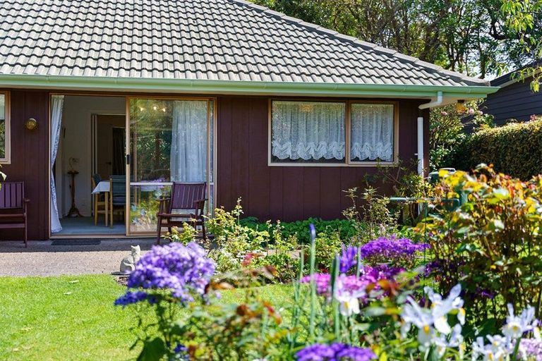 Photo of property in 14 River Glade, Waikanae, 5036