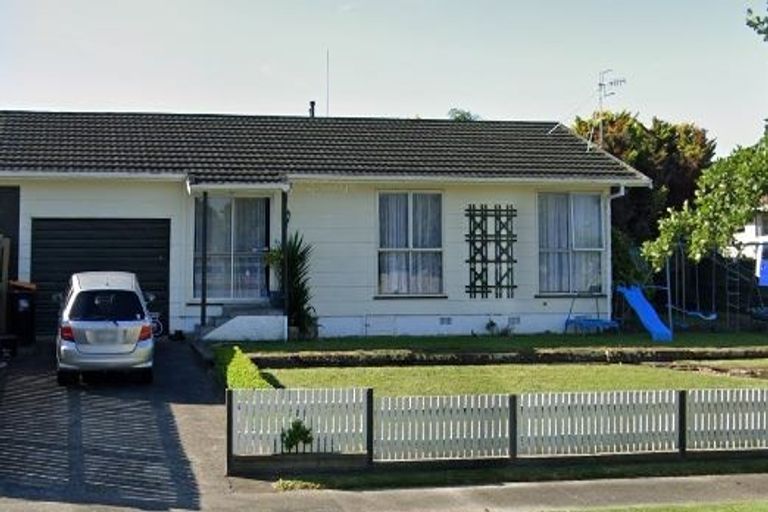 Photo of property in 10 Cascade Crescent, Westbrook, Palmerston North, 4412