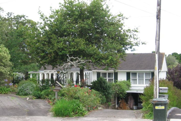 Photo of property in 28 Maxine Place, Saint Heliers, Auckland, 1071