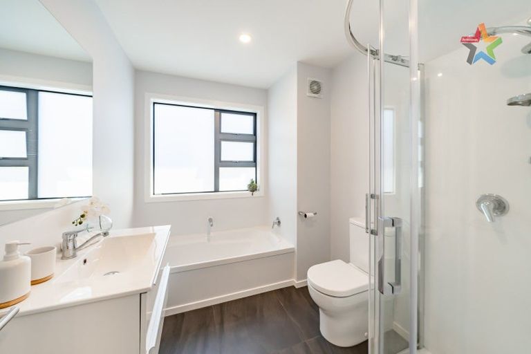 Photo of property in 128b Randwick Road, Moera, Lower Hutt, 5010