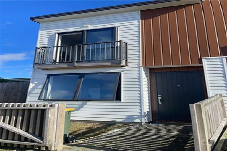 Photo of property in 5/1 Sylvan Crescent, Te Atatu South, Auckland, 0610