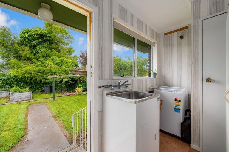 Photo of property in 7 Denver Place, Milson, Palmerston North, 4414