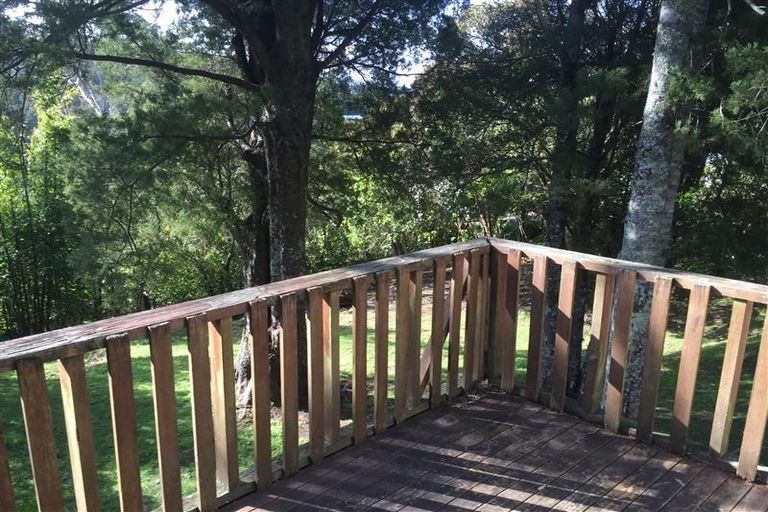 Photo of property in 136 Victory Road, Laingholm, Auckland, 0604