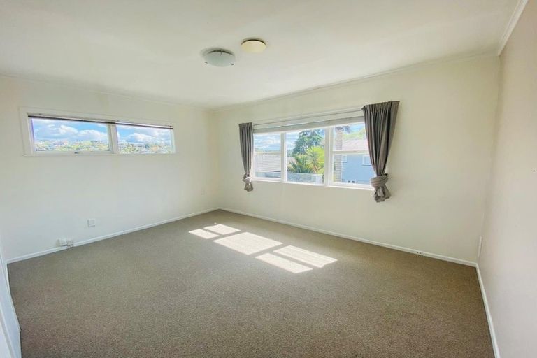 Photo of property in 640 Beach Road, Browns Bay, Auckland, 0630