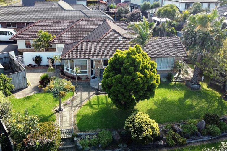 Photo of property in 8 Crannich Place, Wattle Downs, Auckland, 2103