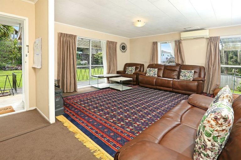 Photo of property in 2/14 Claridge Street, Glen Eden, Auckland, 0602