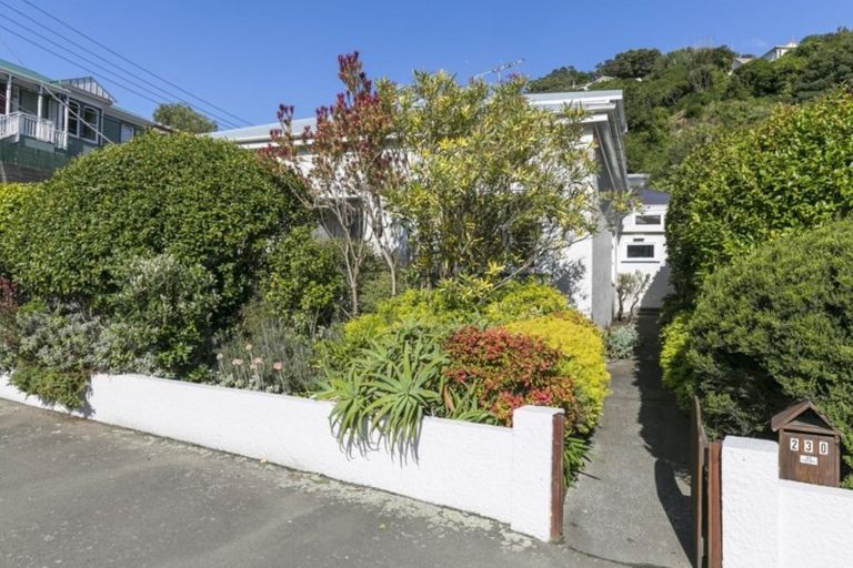 Photo of property in 230 Ohiro Road, Brooklyn, Wellington, 6021