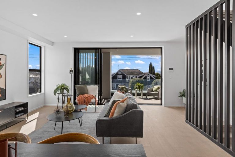 Photo of property in 23 Frater Avenue, Milford, Auckland, 0620