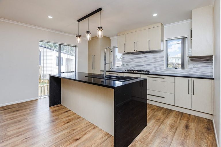 Photo of property in 68d Henwood Road, Mangere East, Auckland, 2024