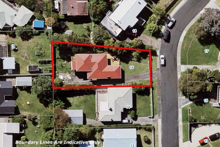 Photo of property in 16 Wylie Avenue, Sunnynook, Auckland, 0620