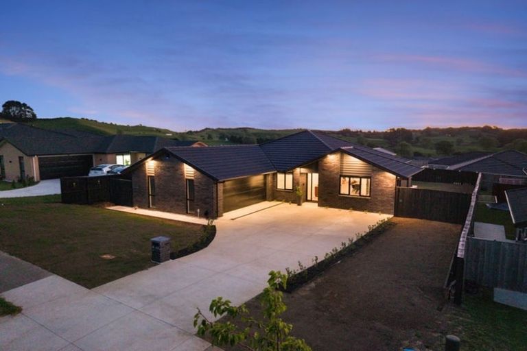 Photo of property in 138 Hitchen Road, Pokeno, 2402