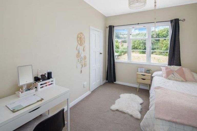 Photo of property in 35 Hindmarsh Street, Johnsonville, Wellington, 6037