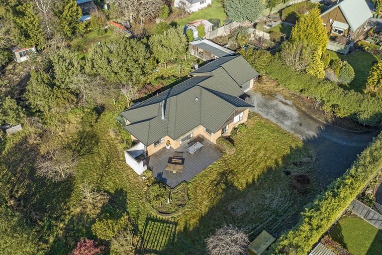 Photo of property in 17 Sarsfield Street, Southbridge, 7602