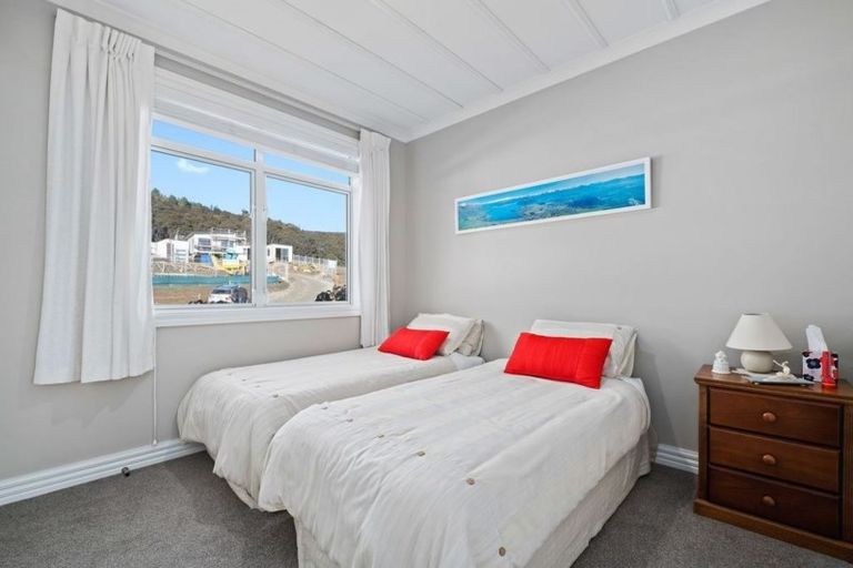 Photo of property in 2 Hidden Hills Drive, Wanaka, 9305