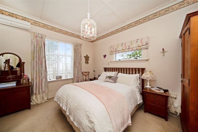 Photo of property in 10 Furlong Street, Hawera, 4610