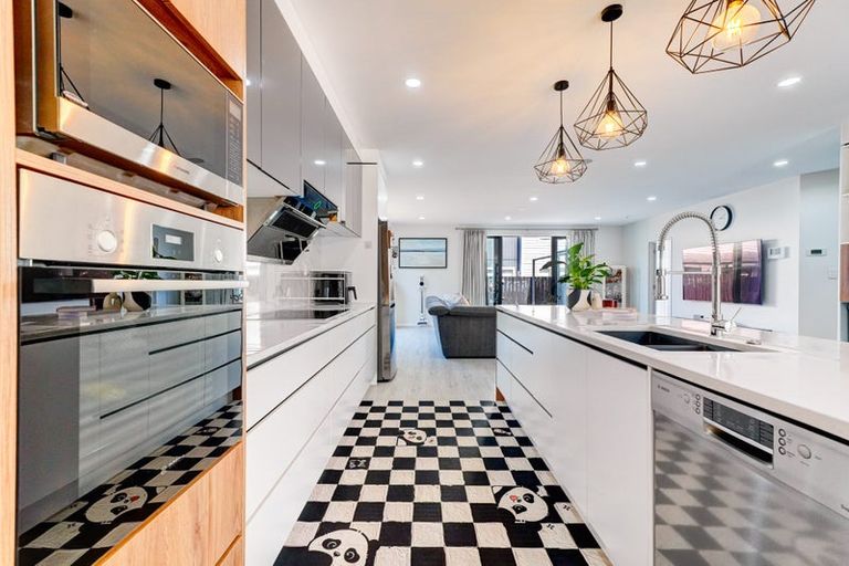 Photo of property in 5 Kearns Drive, Hobsonville, Auckland, 0616